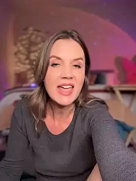 Freechat MaiseKnox on StripChat