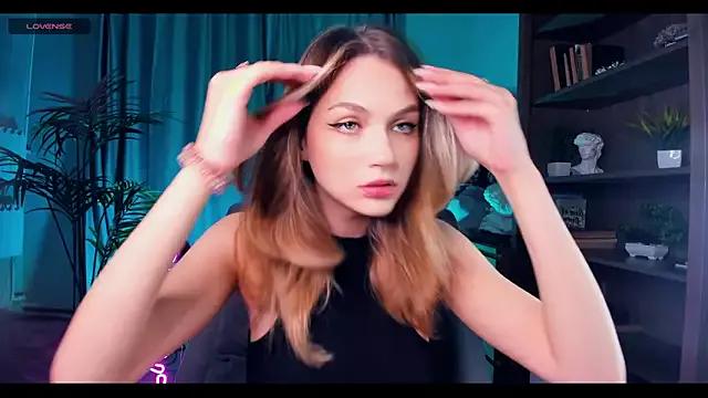 Freechat MelissaTetris on StripChat