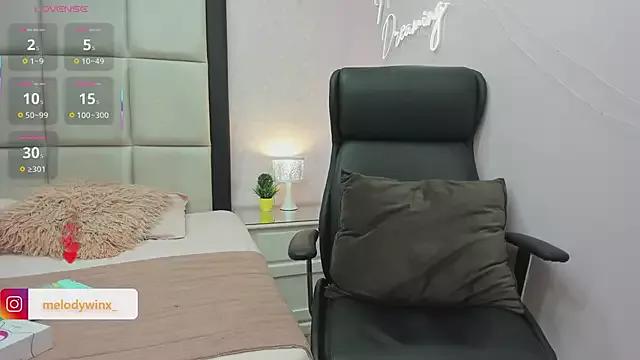 Freechat MelodyWinx on StripChat