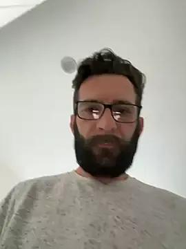 Freechat Michel_huge on StripChat