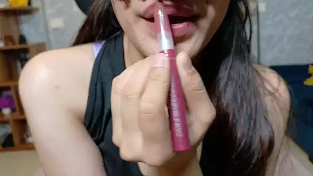 Freechat MidnightFlame on StripChat