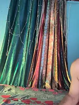 Mis_malika2 — Full nude in in public