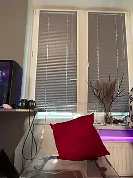 Miss_chiks on StripChat 