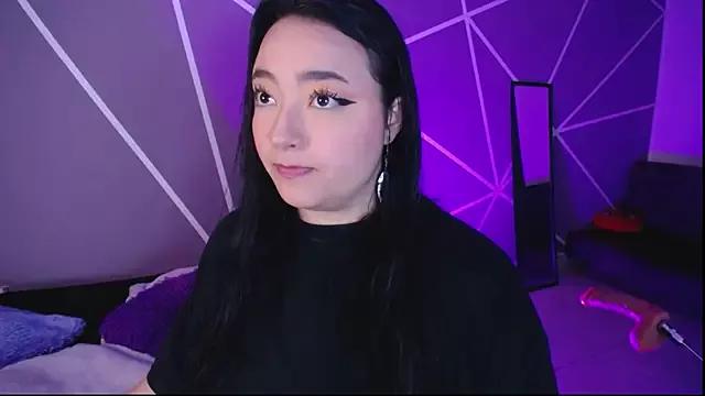 Miss_Loise on StripChat 