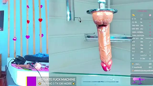 Miss_Pawi on StripChat 