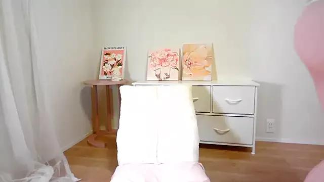 MOMO_ROSE on StripChat 