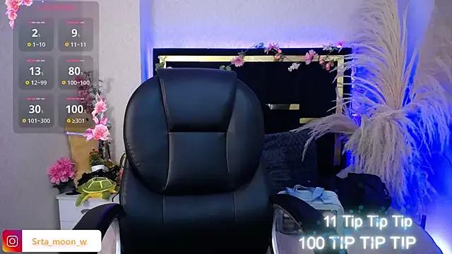 Moon_Water__ on StripChat