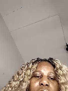 Nattybae009 — MY PUSSY WANTS AN REAL ORGASM DADDY