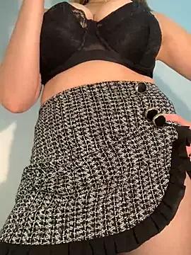 Freechat Nayafreaky on StripChat