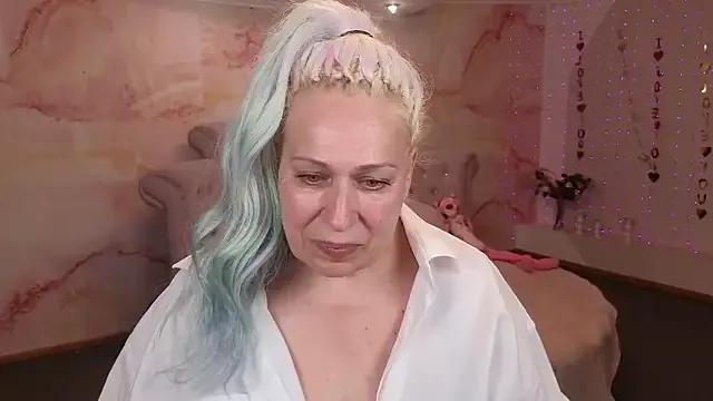 Penelope_Pinky — Panties for a kiss