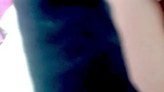 PetiteIvoryQueen19 — masturbate until you squirt