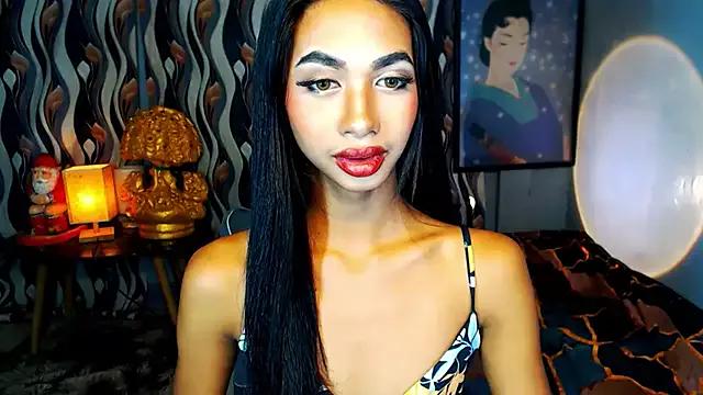 Freechat PrettyLatiina on StripChat