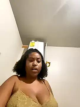 princesslivv — Fuck someone at gym