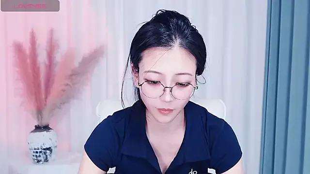 Qiyue99 — Private on StripChat