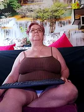 QueenPammy1 on StripChat 