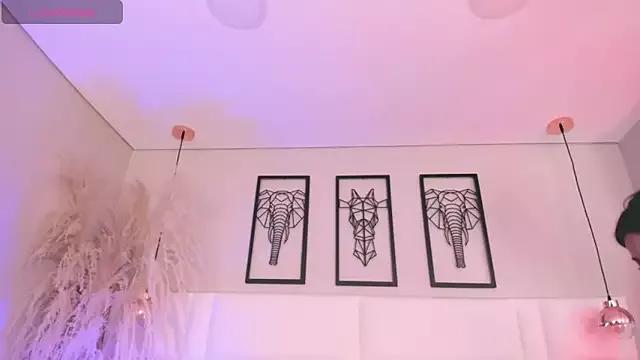 Rebeca_jones on StripChat 