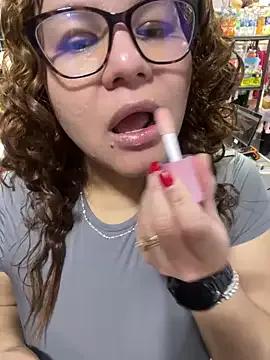 Freechat ROSALIASEXSHOP on StripChat