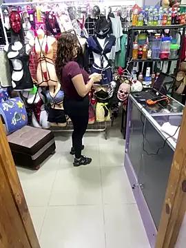 Freechat ROSALIASEXSHOP on StripChat