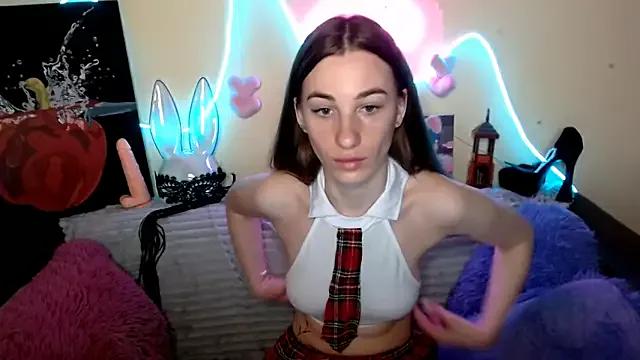 Freechat rosy_madison77 on StripChat