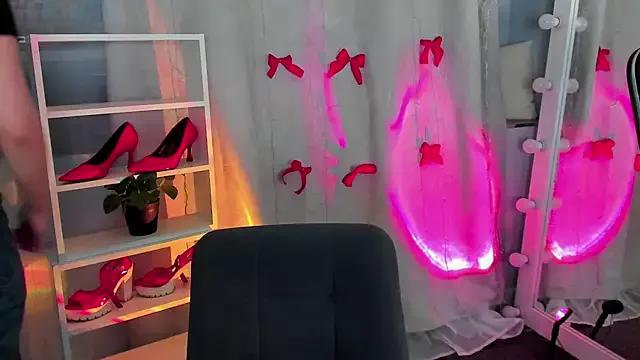 Sahara_Shields on StripChat 