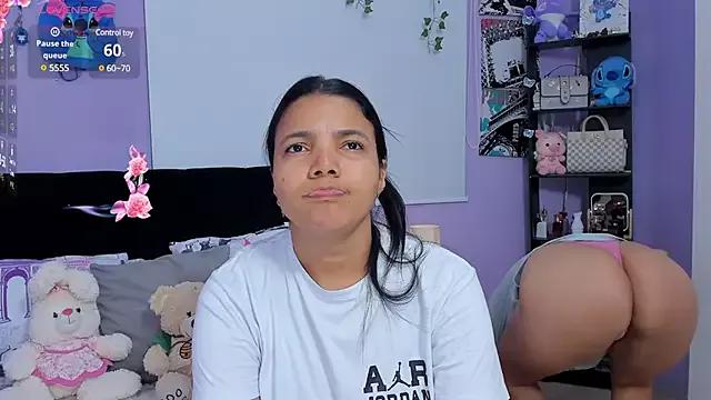 sara_mendez2 on StripChat