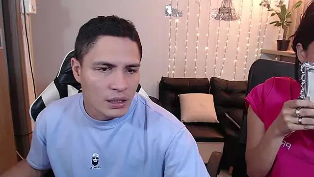 SaraClub_JY on StripChat 