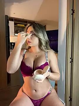 SaraFerreira on StripChat 