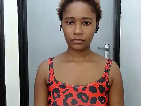 savage_laura on StripChat 