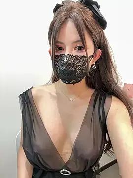 Group Selenaaaaa- on StripChat