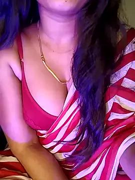 Freechat SexyAndHottie on StripChat