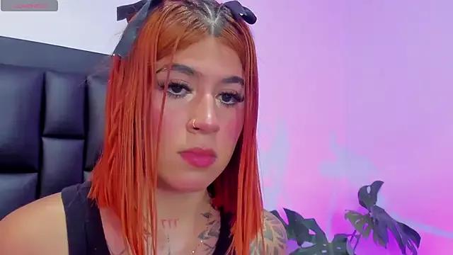 SoofiRosse on StripChat