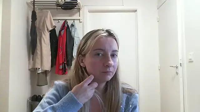 Freechat SusanCurt on StripChat