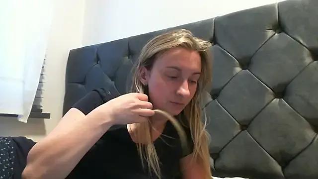 Freechat SusanCurt on StripChat