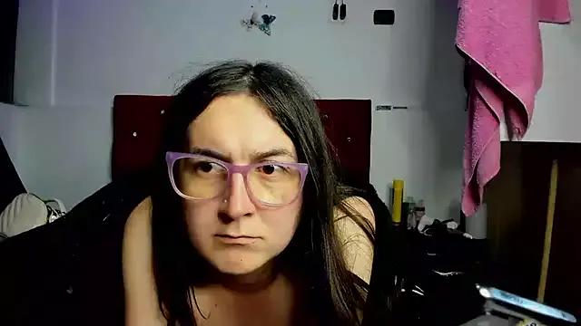 Freechat Sweet-Suck69 on StripChat