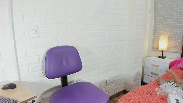 SWEET_KITTY_01 — From innocent to forbidden... come with me