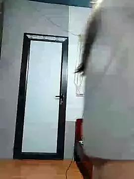 tara_0000 on StripChat 