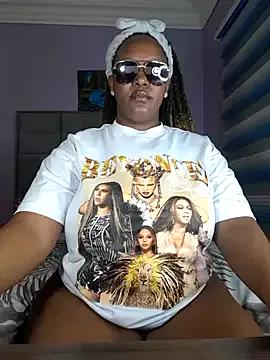 Freechat Thasha8 on StripChat