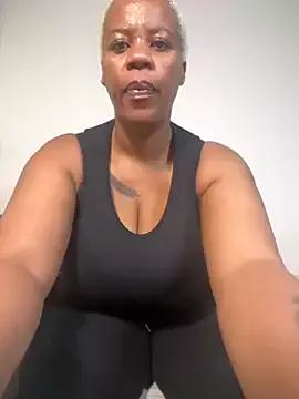 THICKBUNNYCHICKxxx — Freechat on StripChat