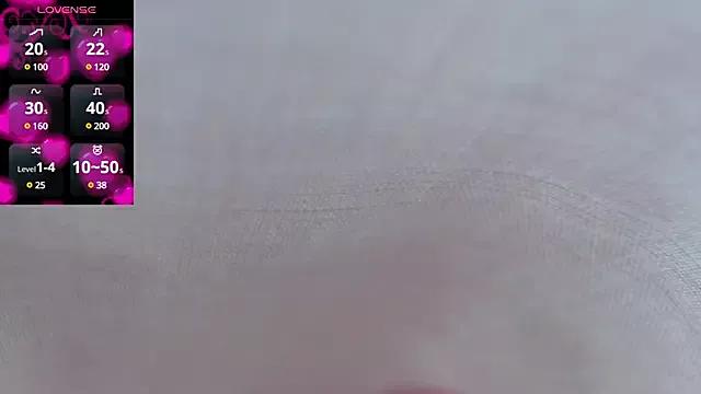 Freechat Titanilla39 on StripChat