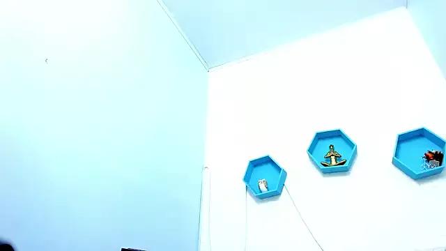 Freechat veronica_salas on StripChat