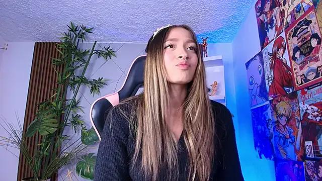 Victoria_Adams14 — Group on StripChat