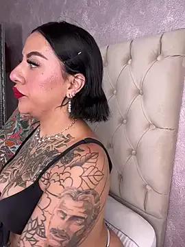 VixenBunnyy — BIG JUICY SQUIRT SHOW 