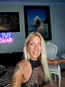 Freechat Weloveblue on StripChat