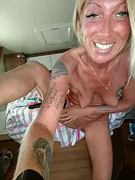 Freechat Weloveblue on StripChat