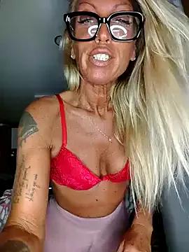 Freechat Weloveblue on StripChat