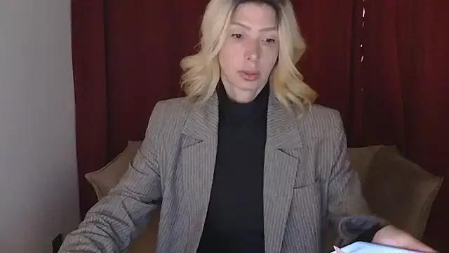 Freechat WhiteQueen888 on StripChat