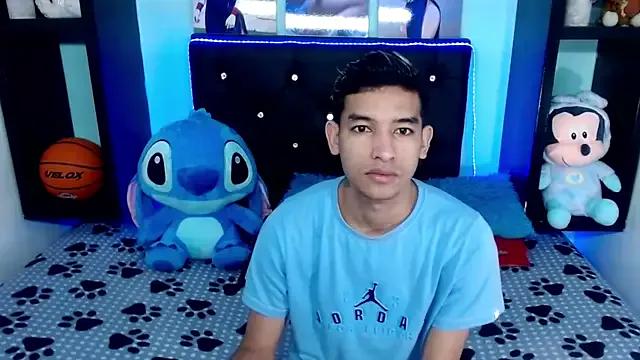 x_oliver_x — naked