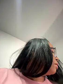 Freechat XMara on StripChat