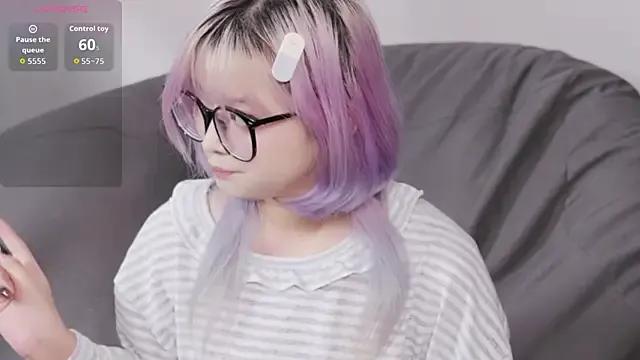 Freechat Yu_UwU_ on StripChat